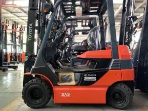 thủ tục nhập khẩu xe nâng