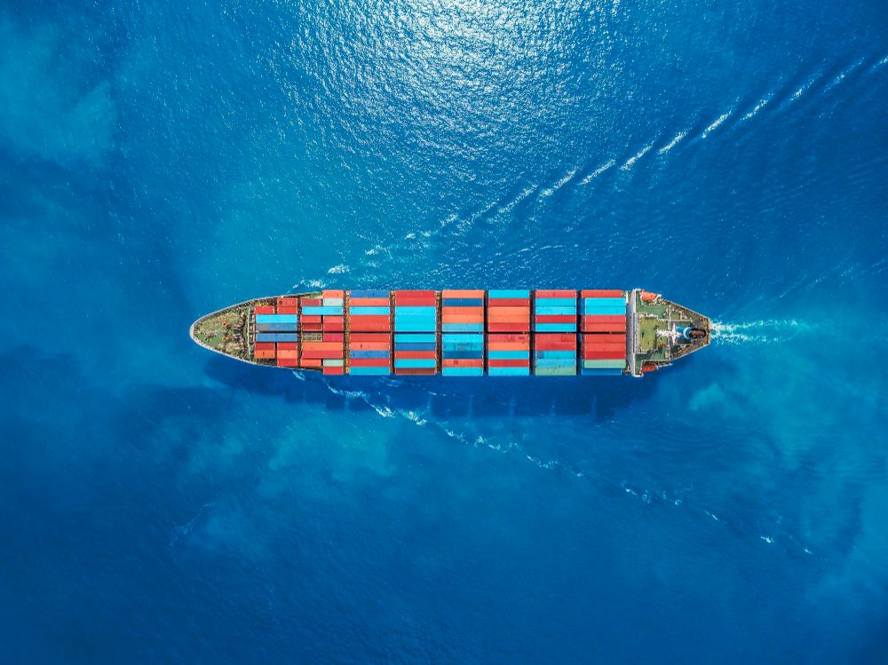 Xác minh quy định riêng của từng hãng tàu và hệ thống depot