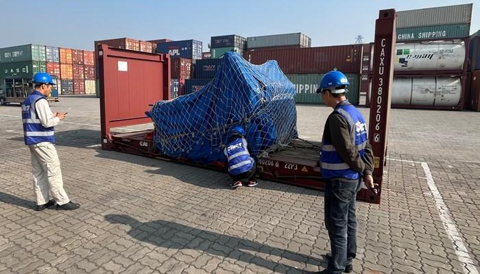 Bước 4: Kiểm tra trước khi bàn giao cho hãng tàu